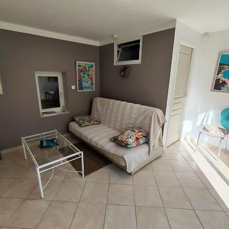 Apartment Havre De Paix En Bord De - T2 Bas De Avec Exterieur - *